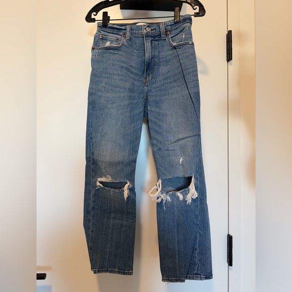 Abercrombie & Fitch The Ankle Straight Ultra High Rise - Picture 2 of 4